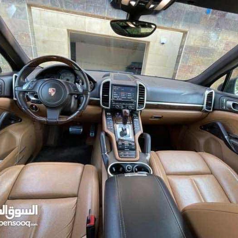 بورش Cayenne S موديل 2012 نظيفة جدا جدا