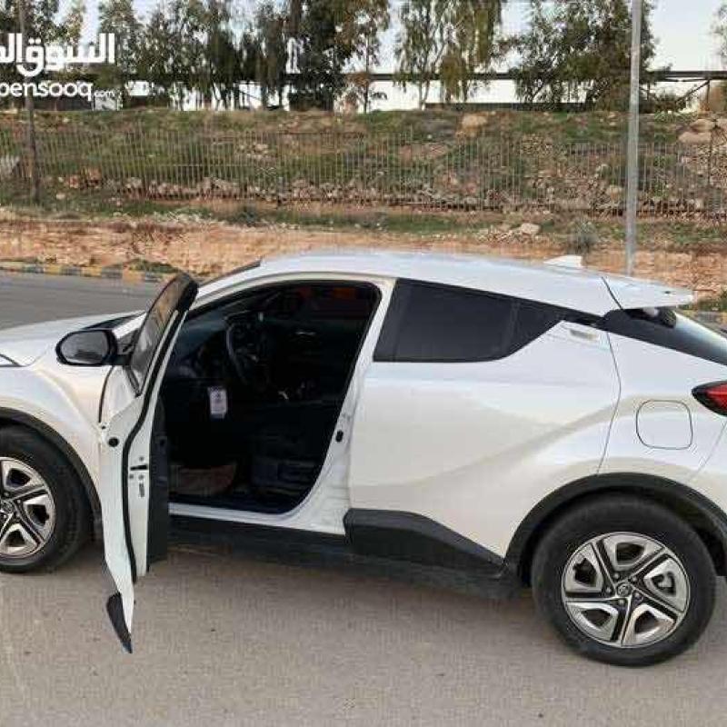 TOYOTA IZOA CHR 2020