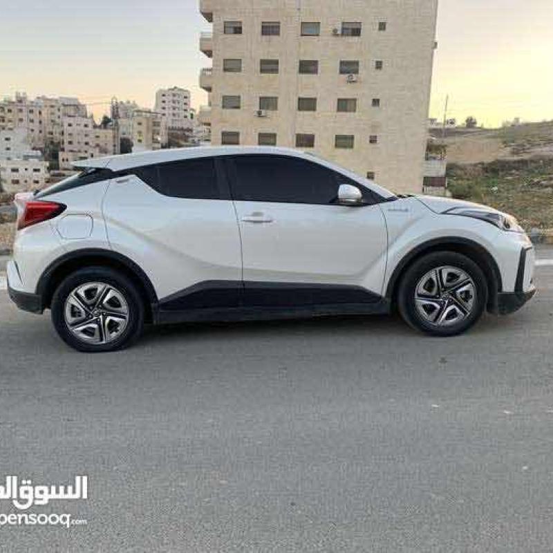 TOYOTA IZOA CHR 2020