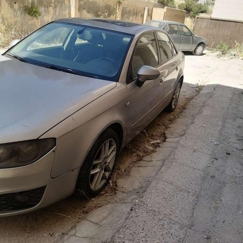 سيات اكسيو 2011 للبيع