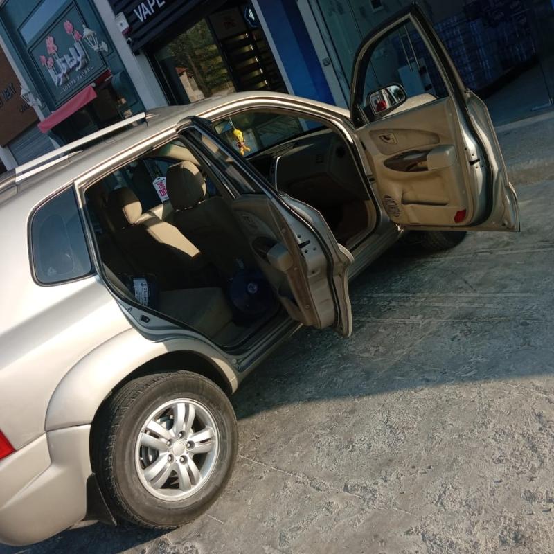 هونداي توسان للبيع بحاله جيده