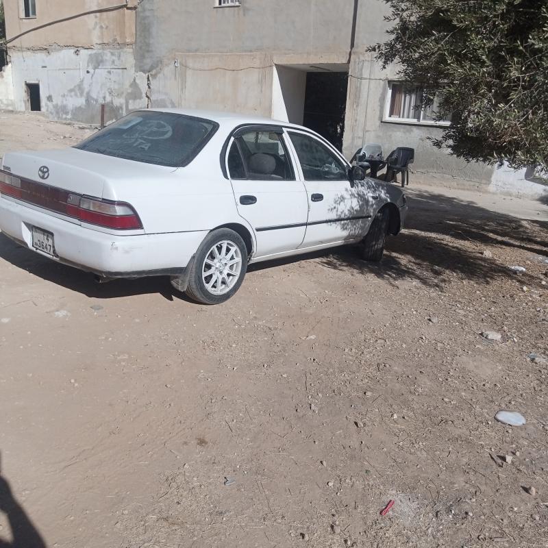 تويوتا كورولا موديل 93 للبيع او البدل 