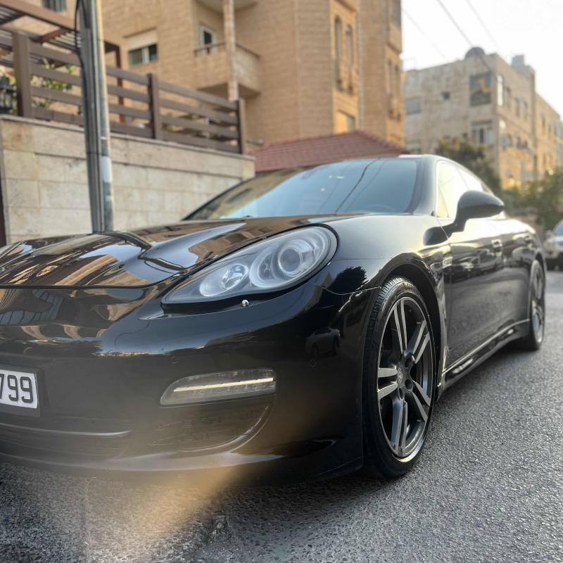 بورش باناميرا ٢٠١٠