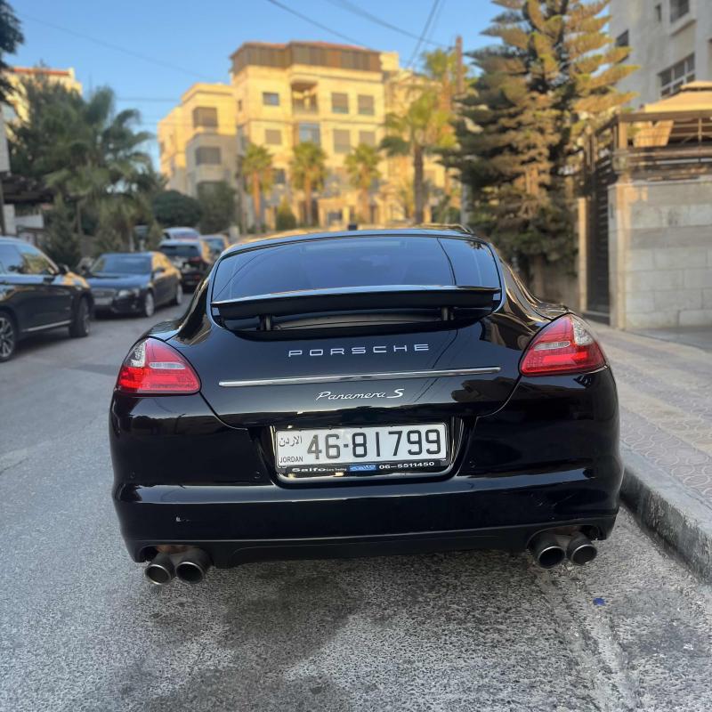 بورش باناميرا ٢٠١٠