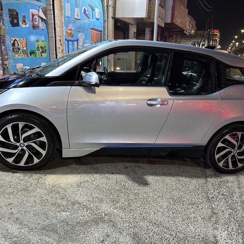 BMW i3 كهرباء و بنزين