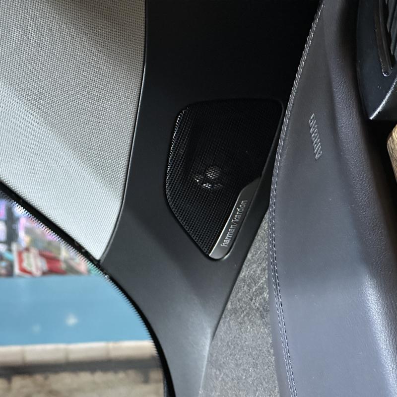 BMW i3 كهرباء و بنزين