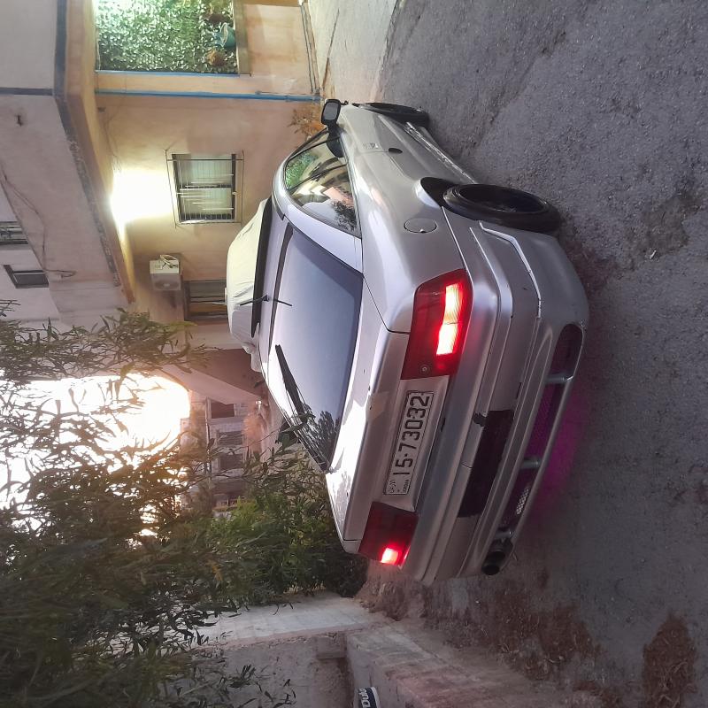 الموقر