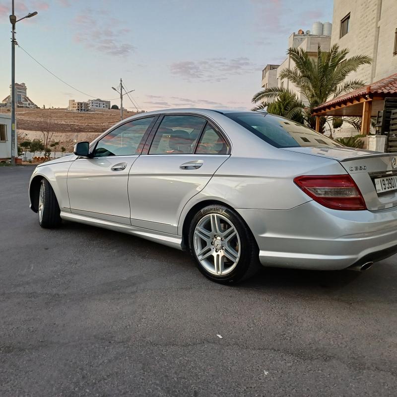 طريق المطار