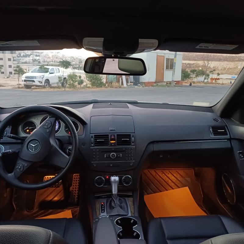 طريق المطار