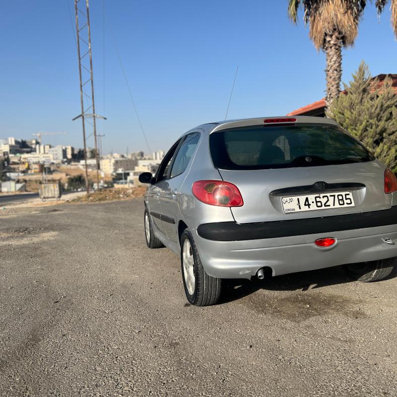 بيجو 206 موديل 2003 بحاله الوكاله 