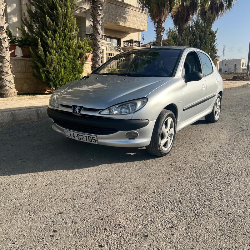 بيجو 206 موديل 2003 بحاله الوكاله 