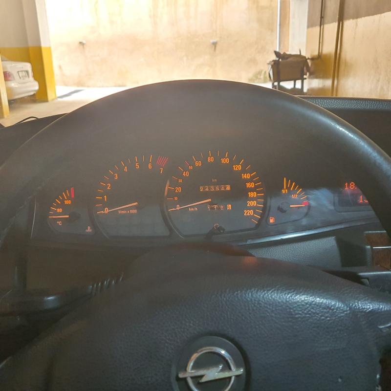 اوبل اوميغا للبيع