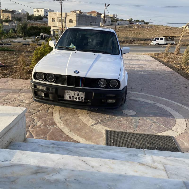 BMW E30 