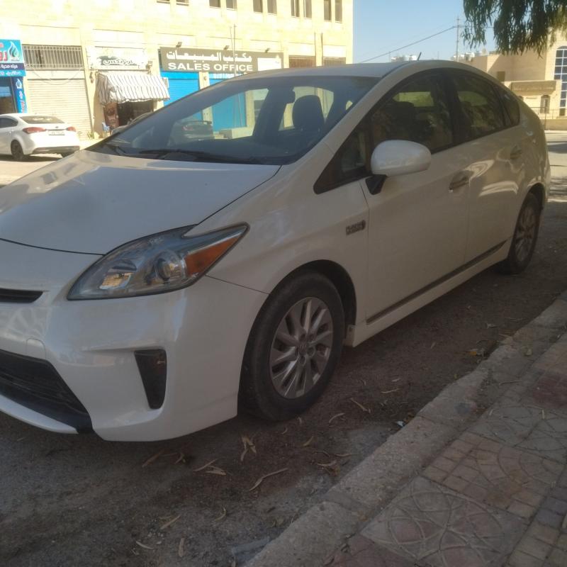 تويوتا بريوس 2014 للبيع