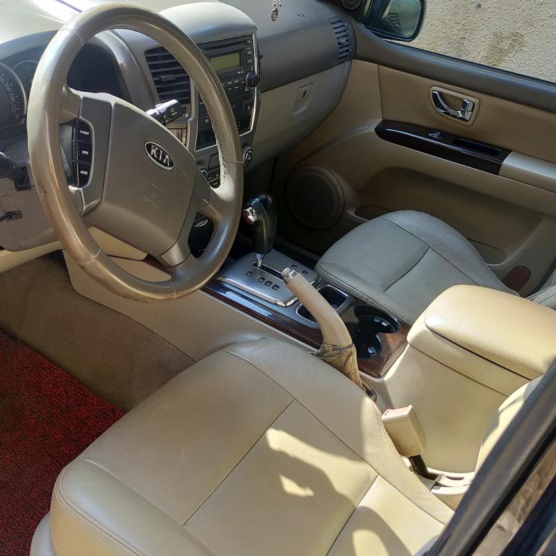 كيا سيرنتو 4x4 للبيع او البدل 