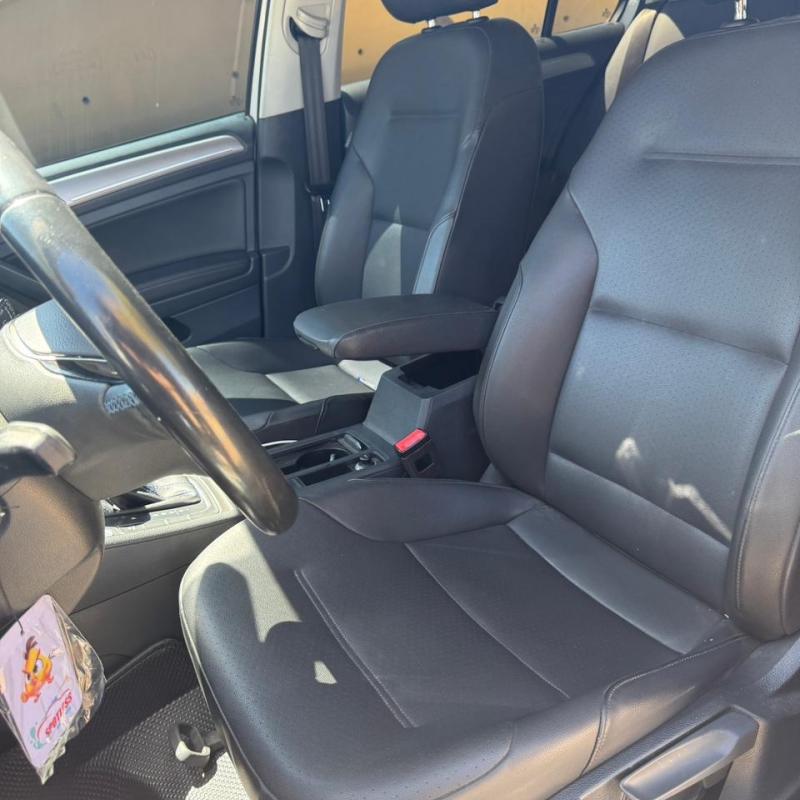 Car for sale e golf  2016