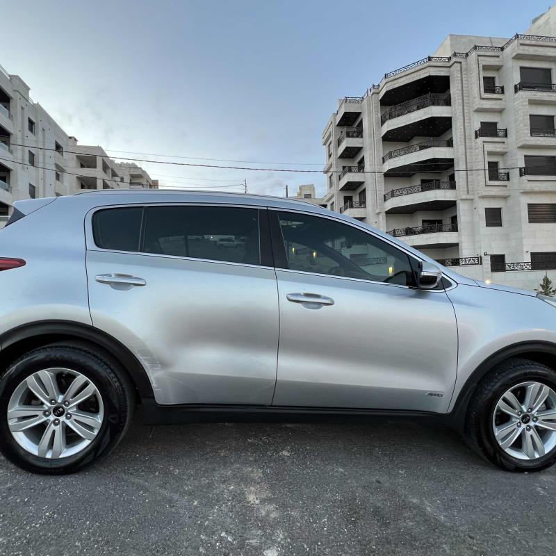 Sportage 2019 AWD 2.0L fully loaded 