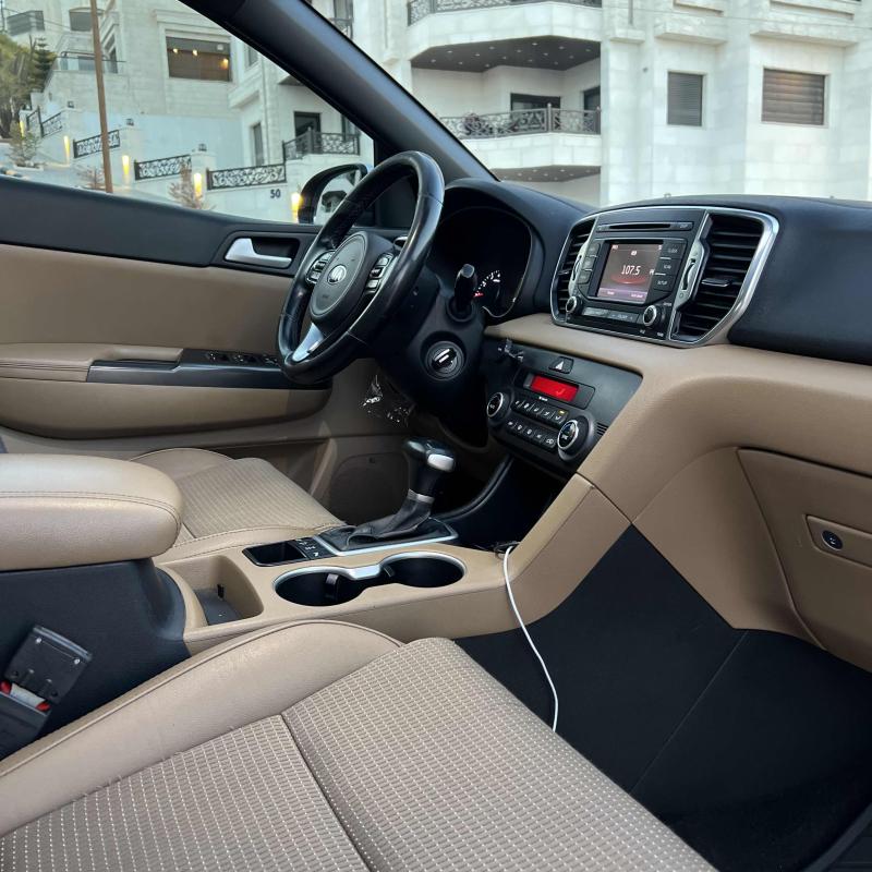 Sportage 2019 AWD 2.0L fully loaded 