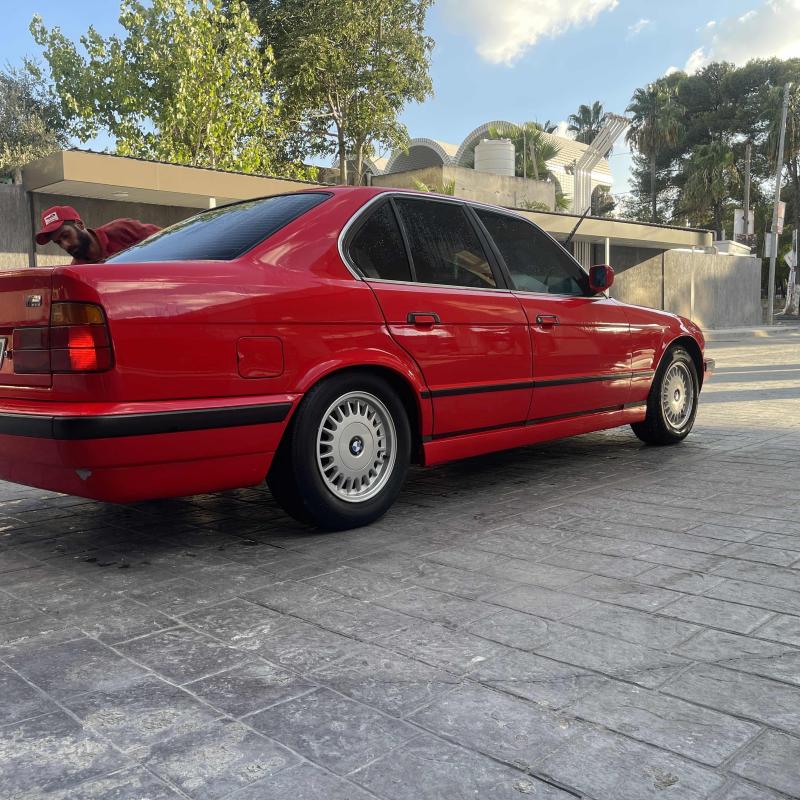 BMW 520 . 1990 