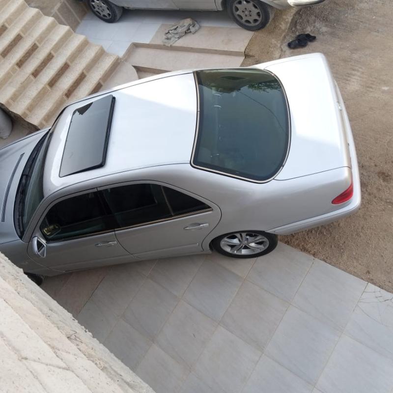 مرسيدس قرش ونص للبيع