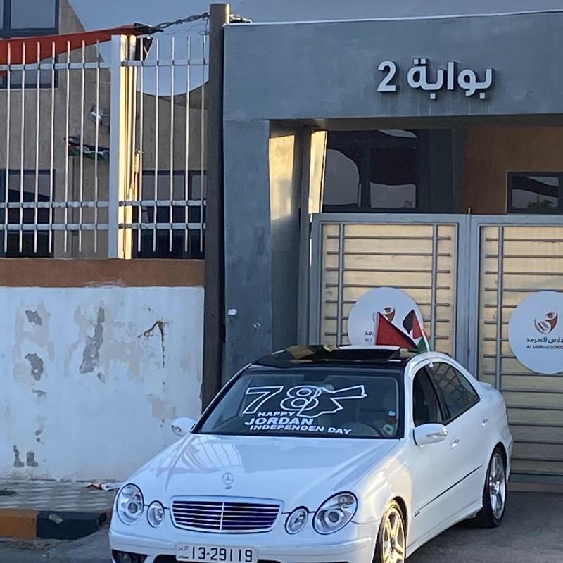 E200