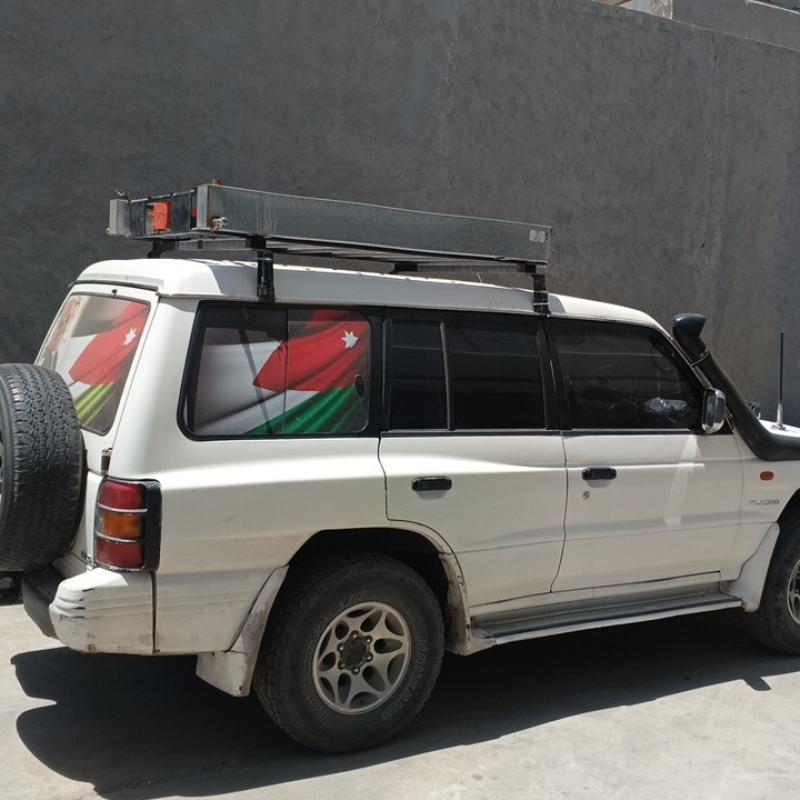 باجيرو 2000 