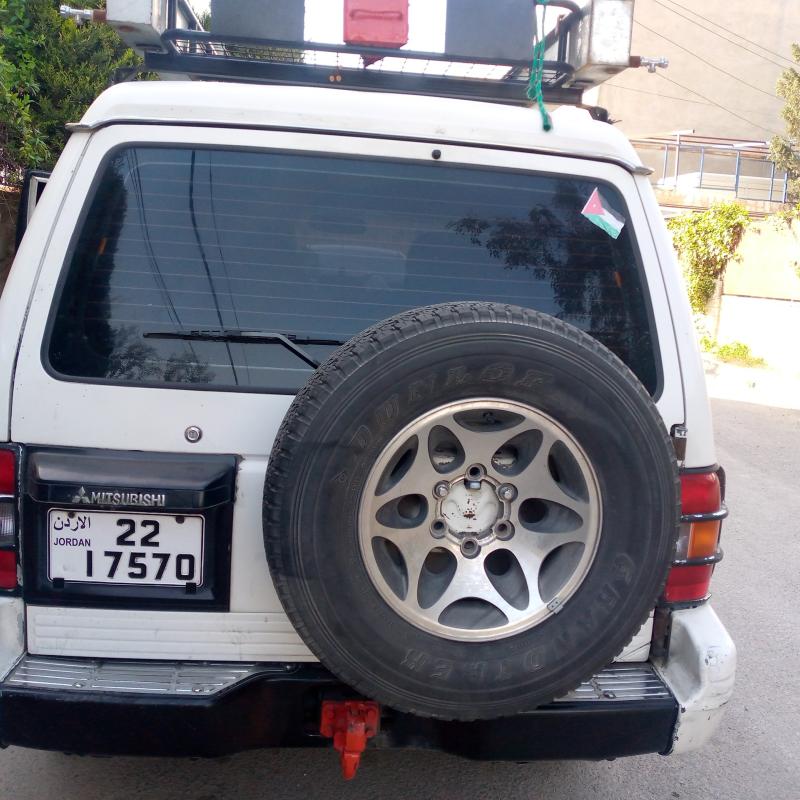 باجيرو 2000 