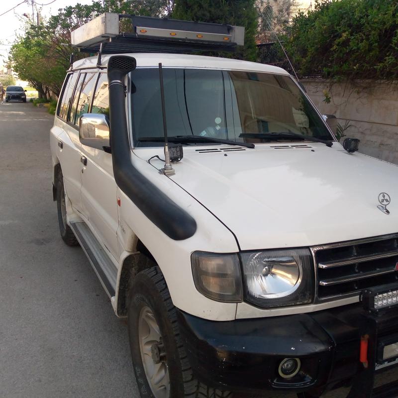 باجيرو 2000 
