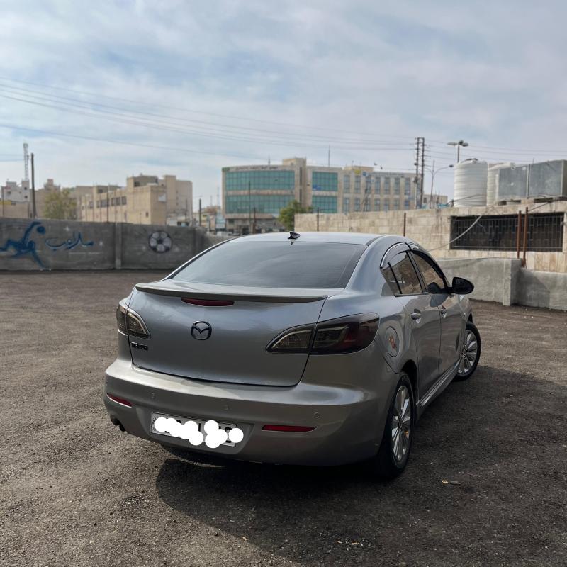 مازدا زوم3