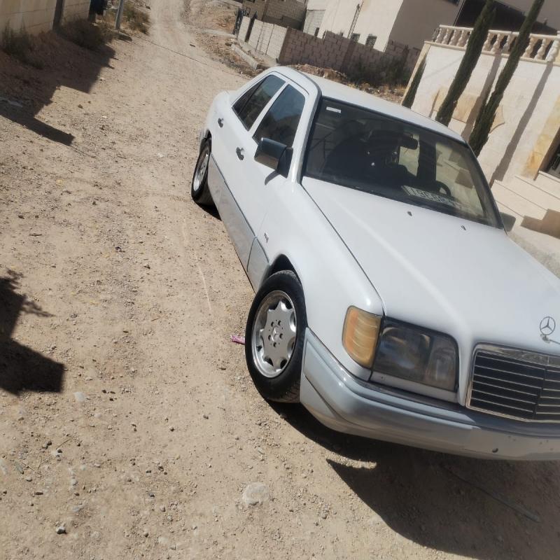 مرسيدس بطه للبيع مديل ٨٥ ماتور ٢٠٠٠ اسود