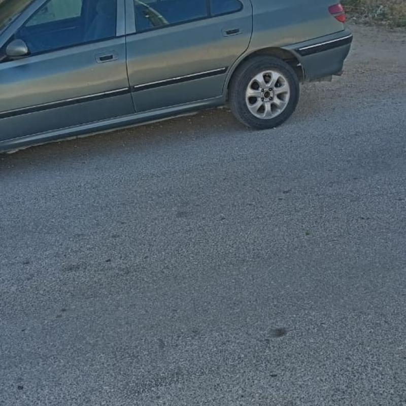 بيجو ٤٠٦