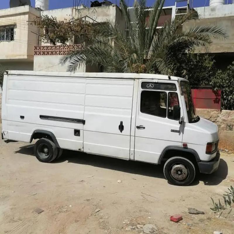 باص مرسيدس 611 للبيع 