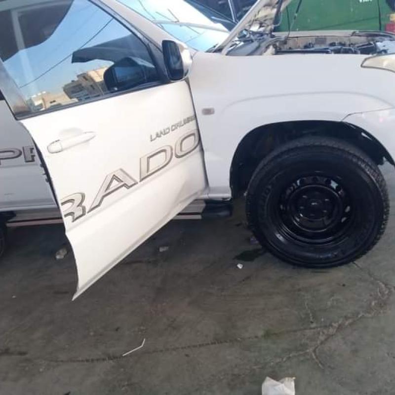 جيب برادو موديل 2004 ماتور 4000مرخص لشهر