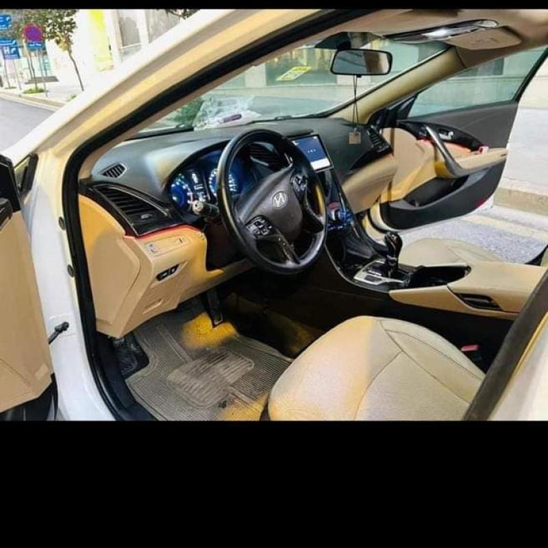 هونداي ازيرا 