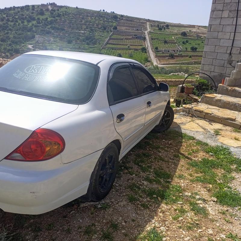 كيا سبكترا موديل 2001 