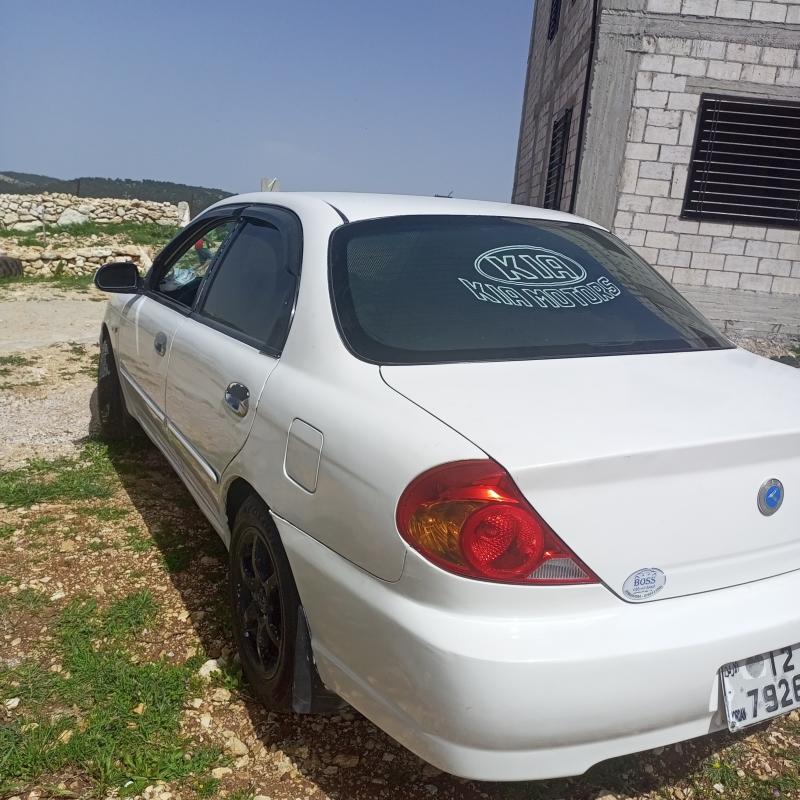كيا سبكترا موديل 2001 