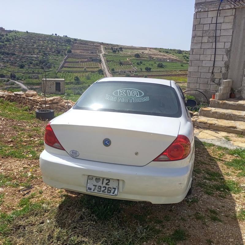 كيا سبكترا موديل 2001 
