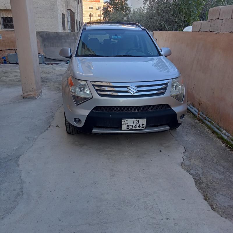 سوزوكي xl7
