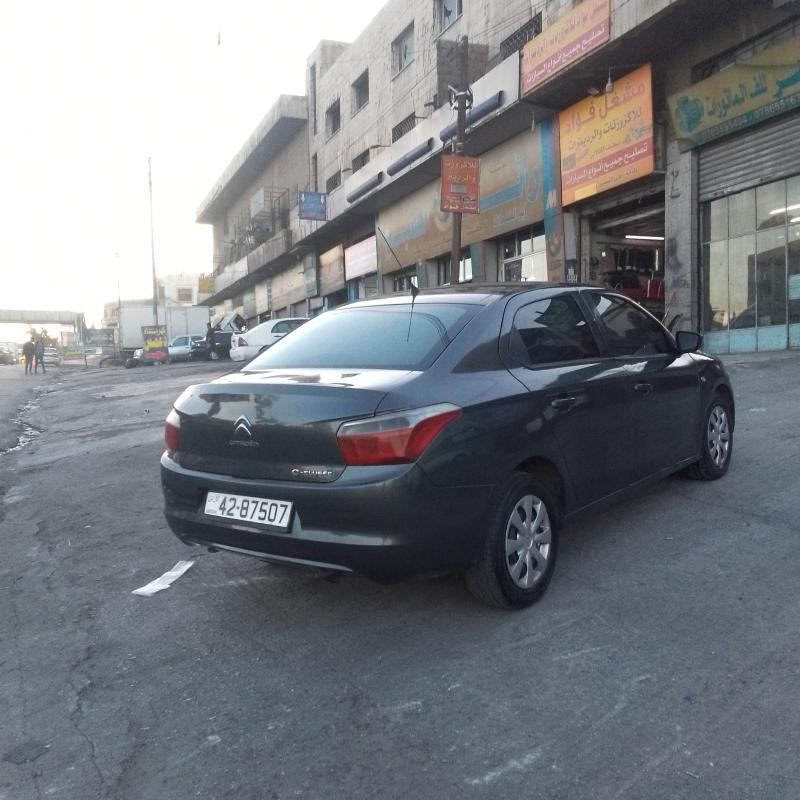 عمان المناره