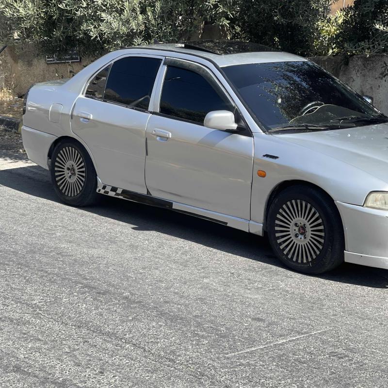ميتسوبيشي لانسر موديل ٢٠٠٠ اوتوماتيك 