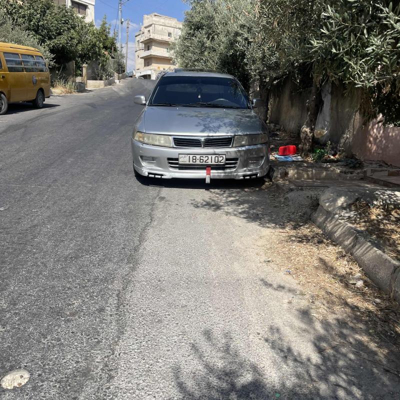 ميتسوبيشي لانسر موديل ٢٠٠٠ اوتوماتيك 