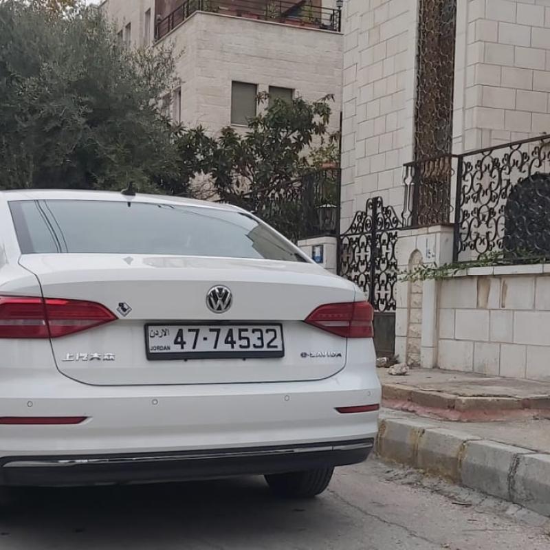 فوكس فاجن E-lavida