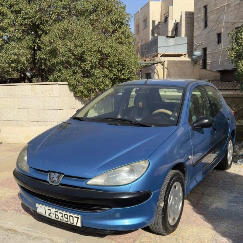 بيجو  موديل 2004