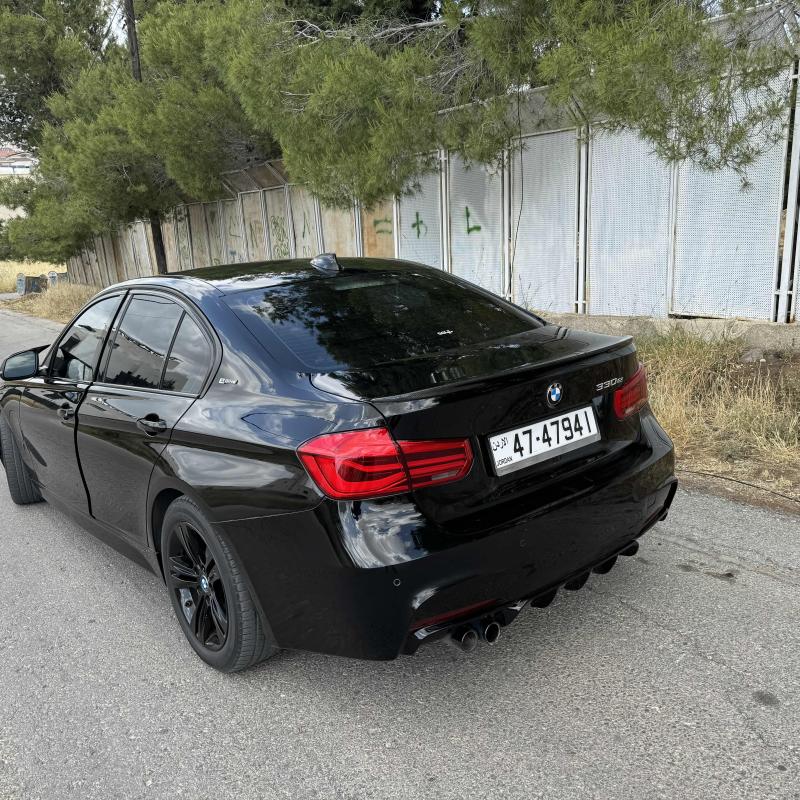 BMW330e 2017