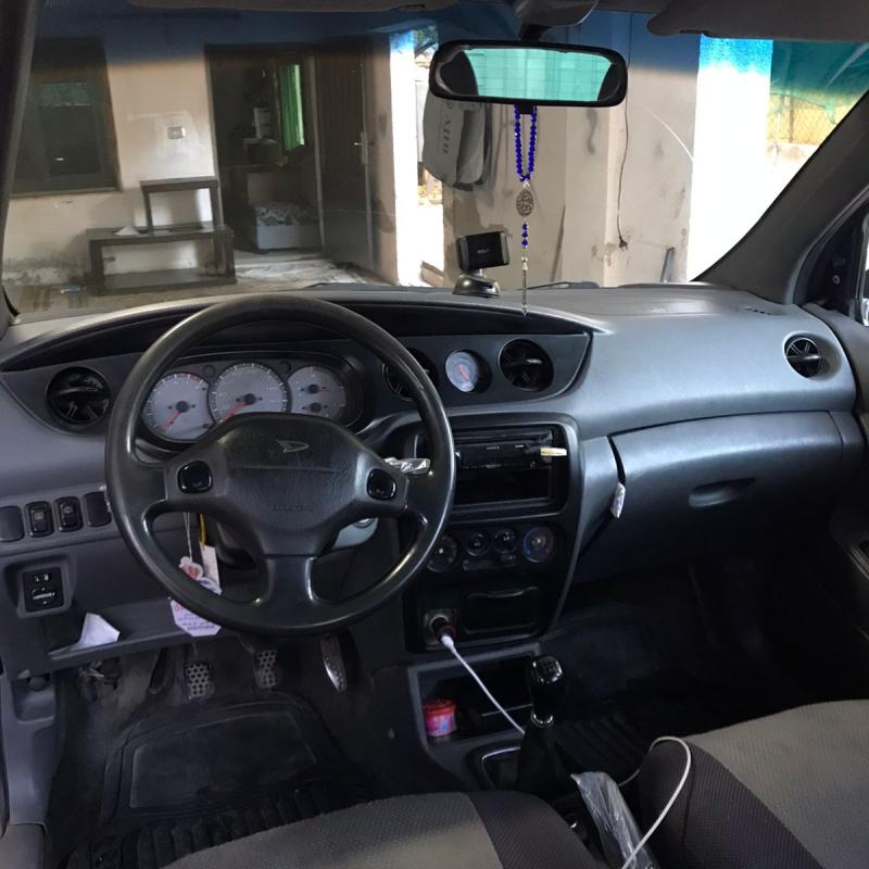 دايهاتسو YRV 2001 للبيع