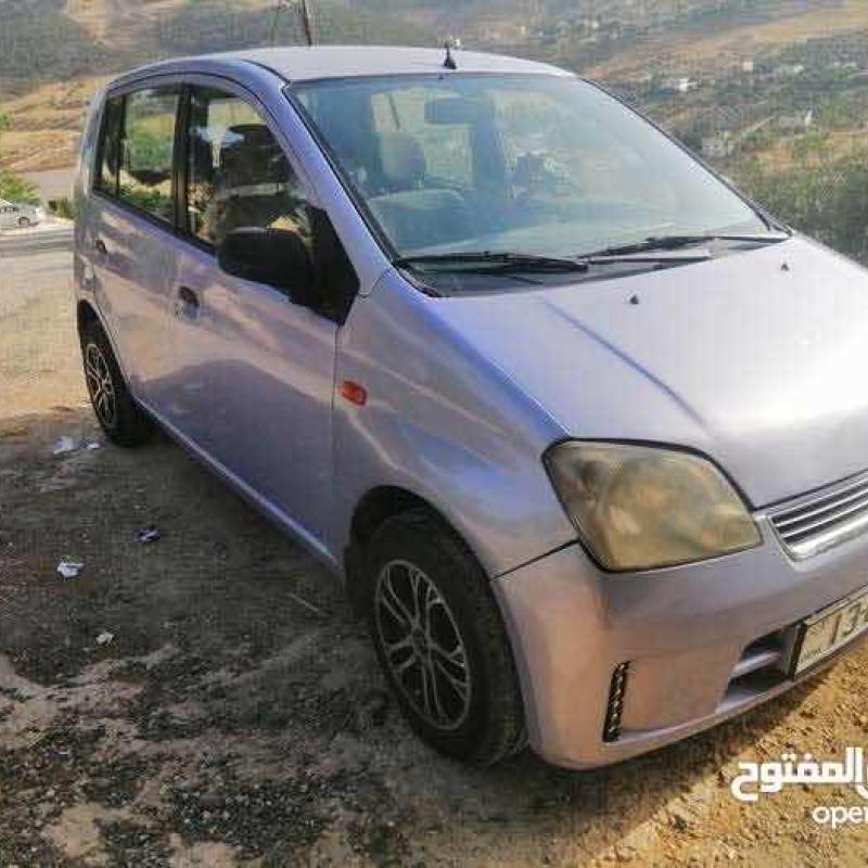 ديهاتسو شاريد بحاله ممتازه 