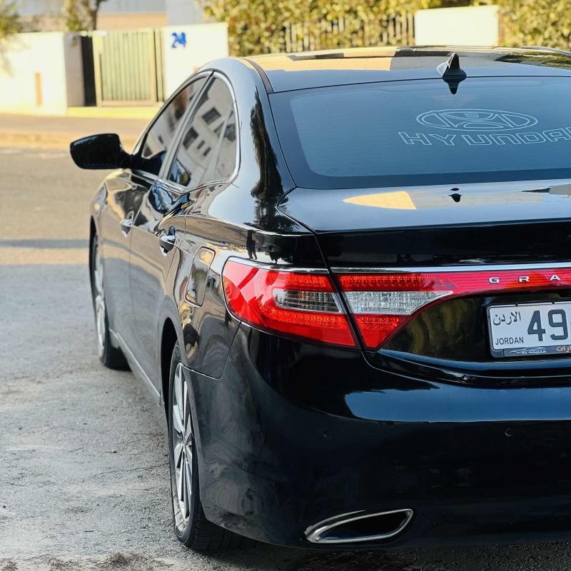 هيونداي ازيرا 