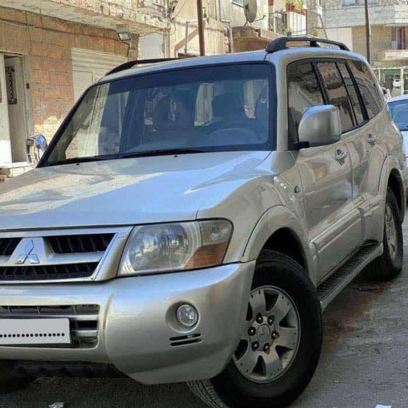 ميتسوبيشي باجيرو 2006 للبيع او البدل 