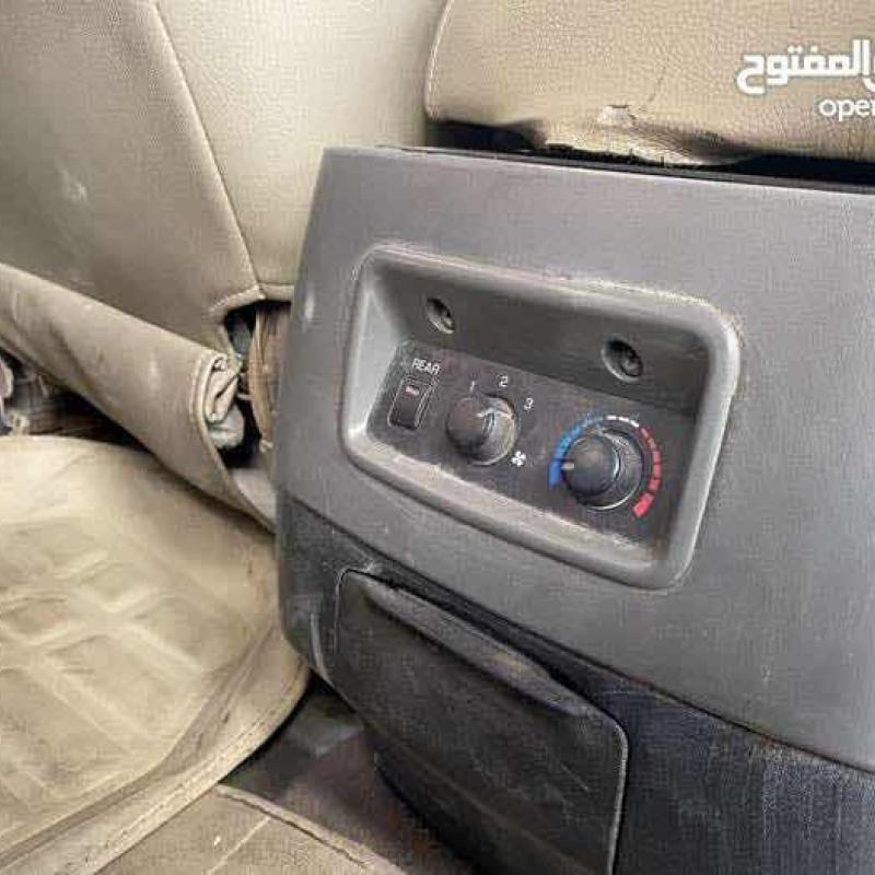 ميتسوبيشي باجيرو 2006 للبيع او البدل 