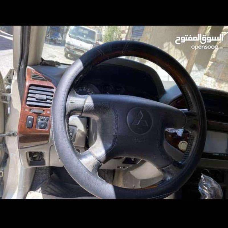 ميتسوبيشي باجيرو 2006 للبيع او البدل 